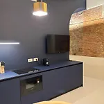 Heritage Modern Flat In Verona\'S Heart